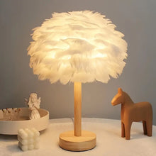 Elegant Retro White Feather Table Lamp for Home Decor